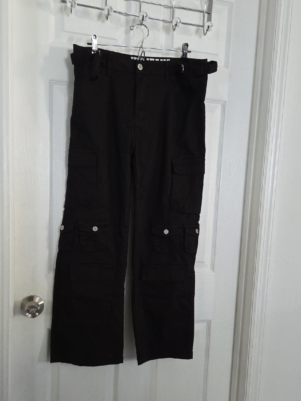 Vip Black Cargo Pants NWOT 15